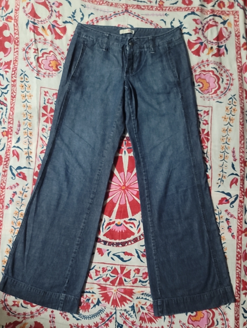 Joie Indigo Low Rise Wide Leg Denim Jeans with Seam Detailing on Either Side